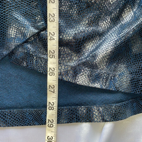 MISHCA Shimmer Reptile Print Tie Front Jacket Size Large - Picture 7 of 10